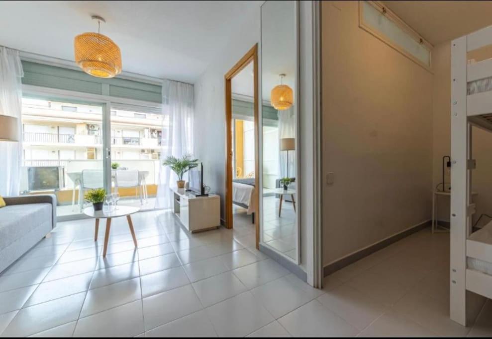 Aquario Rr18 Apartment La Pineda Exterior photo